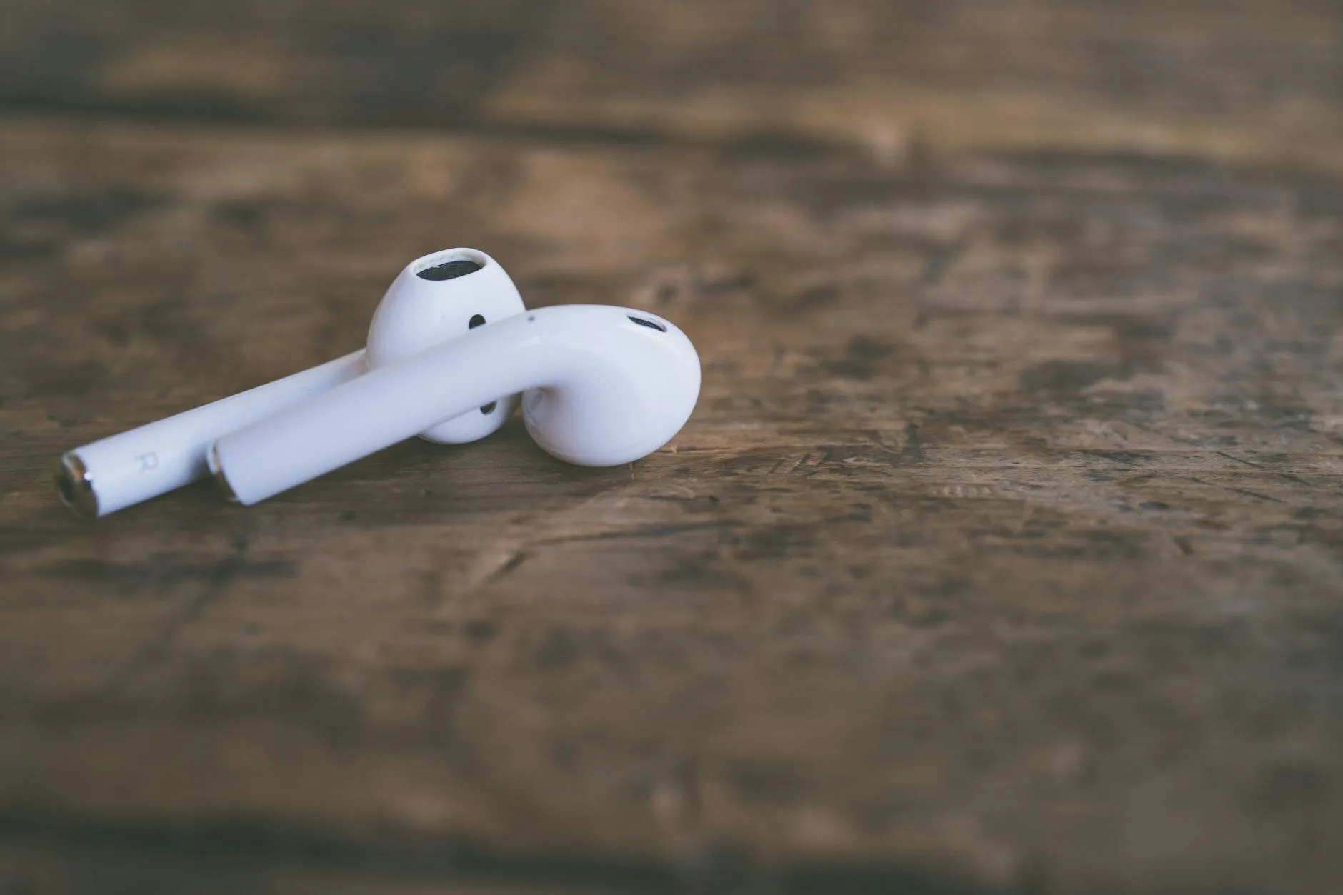 Wireless earbuds for spatial audio listening