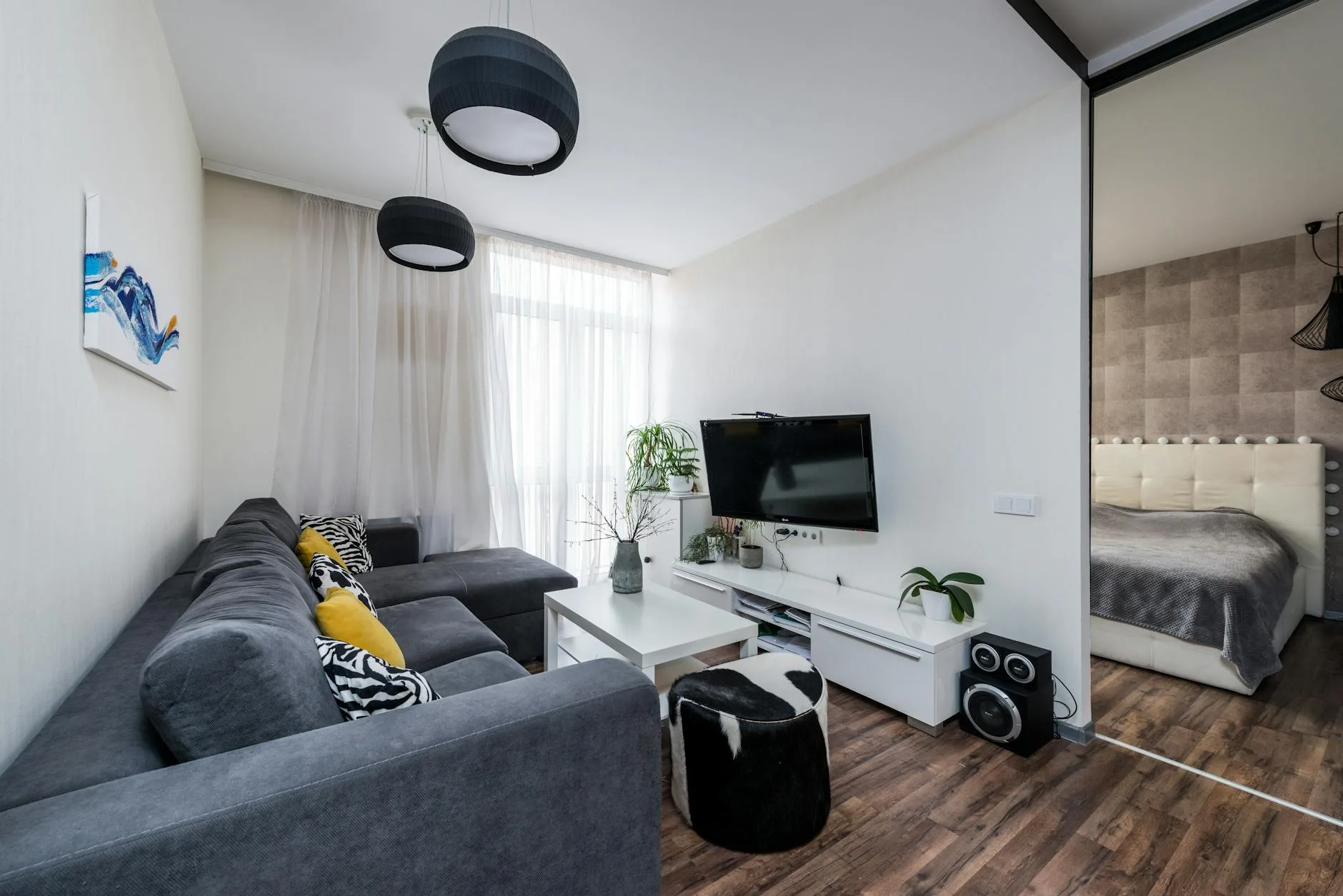 Compact living room TV and soundbar setup