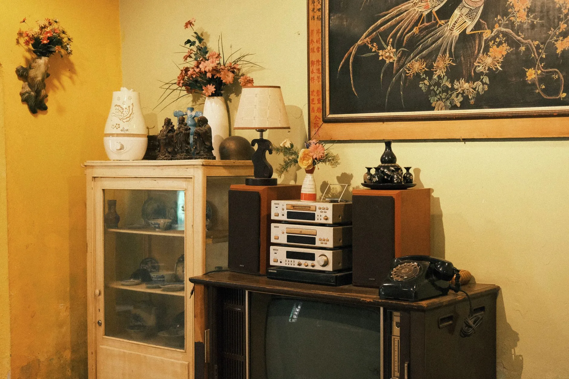 Hi-fi speakers and TV used to improve television sound
